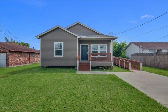 property at 2809 Martin Luther King Ave
