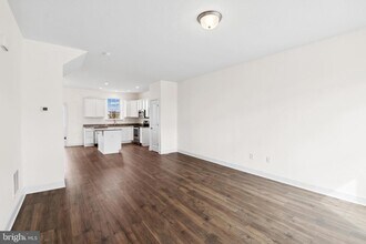 3807 Castle Dr in Dover, PA - Building Photo - Building Photo
