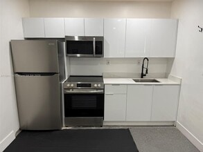 4300 NW 3rd Ct in Plantation, FL - Building Photo - Building Photo