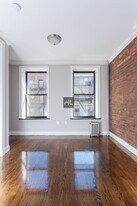 5 W 103rd St in New York, NY - Building Photo