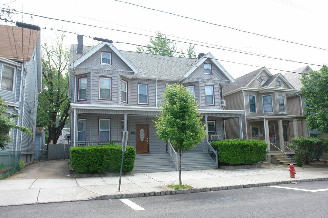 232-234 Madison Ave in Perth Amboy, NJ - Foto de edificio