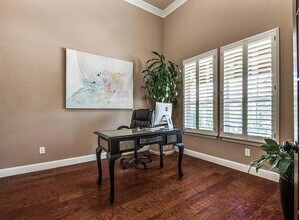 811 Redondo in Irving, TX - Building Photo - Building Photo