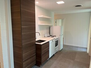 1308 Revere Rd in Winston-Salem, NC - Building Photo - Building Photo