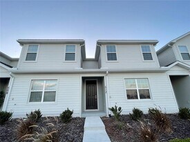 412 Huckleberry Blossom Dr in St. Cloud, FL - Building Photo