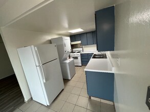 240 Holly St in Vallejo, CA - Building Photo - Building Photo