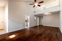 13808 Hollowgreen Dr photo'