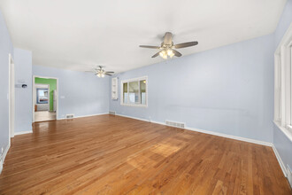 1232 Elgin Ave in Forest Park, IL - Building Photo - Building Photo
