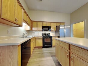 10188 Kay Oak Cove in Cordova, TN - Building Photo - Building Photo