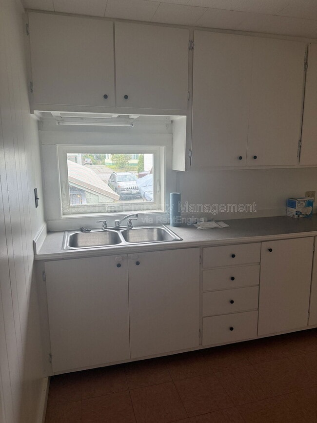 23 Ash St in Waterville, ME - Building Photo - Building Photo