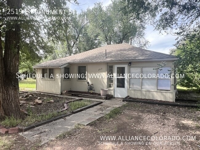 property at 2519 E Monument St