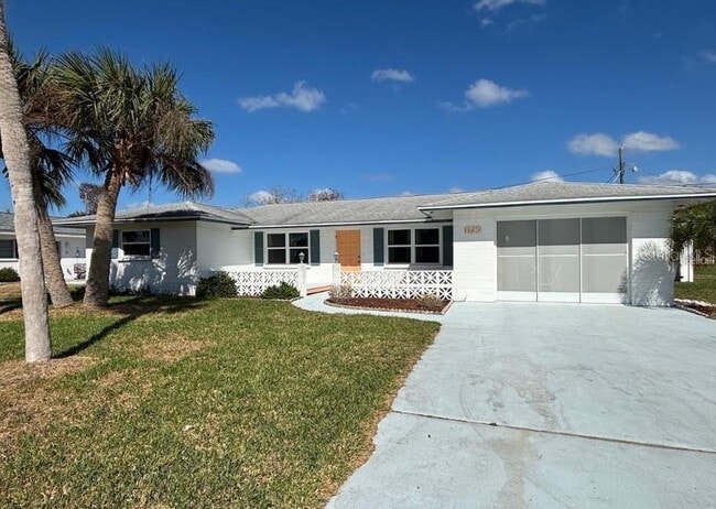 1790 Loralin Dr in Englewood, FL - Building Photo - Building Photo