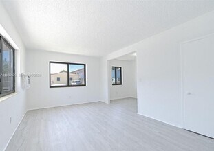 811 81st St in Miami Beach, FL - Building Photo - Building Photo