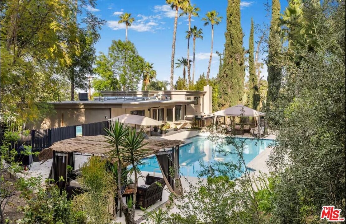 20322 Del Campo Pl in Los Angeles, CA - Building Photo