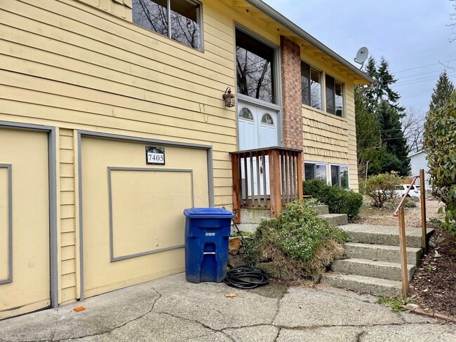 7405 125th Pl SE in Newcastle, WA - Building Photo - Building Photo