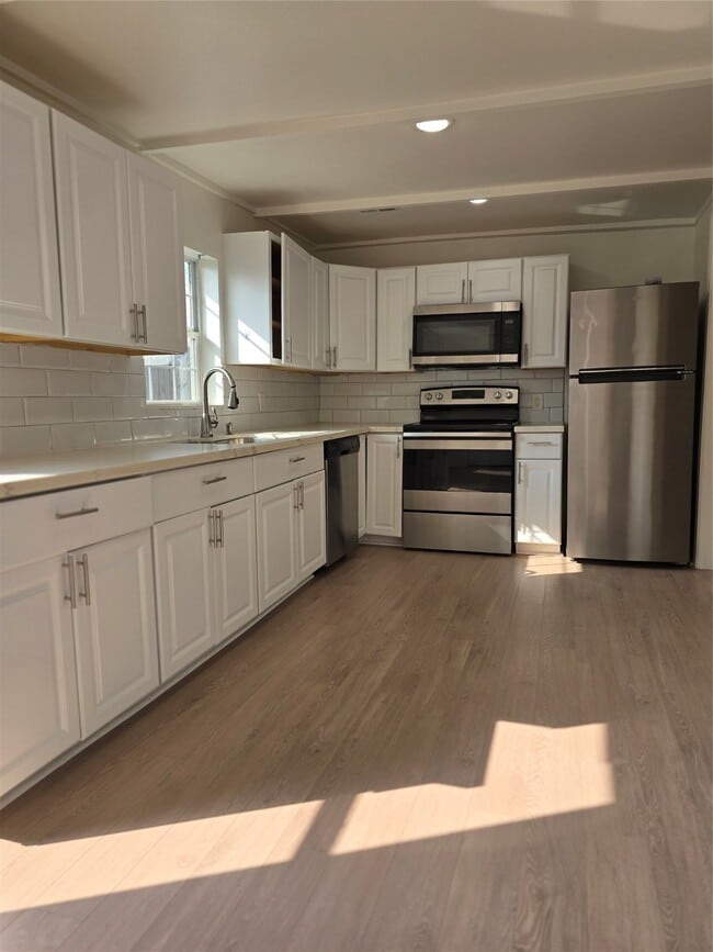 property at 505 Park Ln