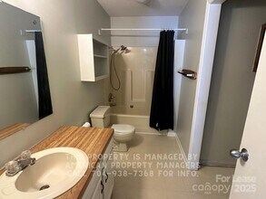132 Crest Cir in Lexington, NC - Building Photo - Building Photo