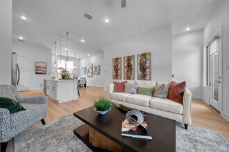 13351 Goodland St in Dallas, TX - Building Photo - Building Photo