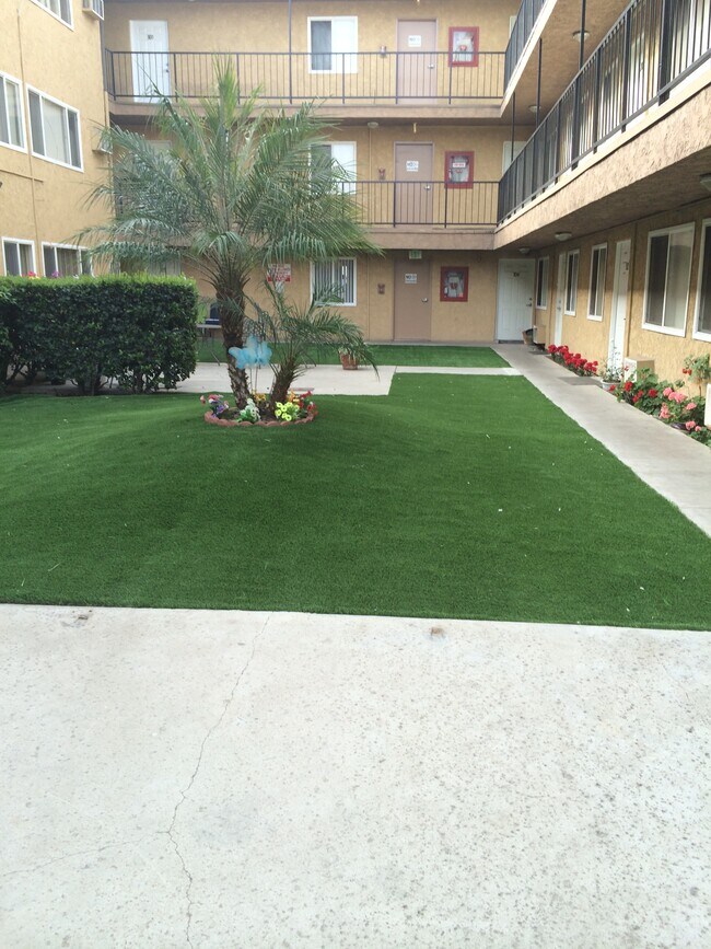 7718 Lankershim Blvd, Unit 318 photo'