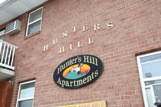 Hunter's & Cooke in Bridgeport, PA - Foto de edificio - Building Photo