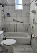 2100 NW 28th St, Unit #2 in Miami, FL - Building Photo - Building Photo