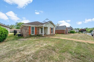 7005 Robin's Nest Dr in Columbus, GA - Building Photo - Building Photo