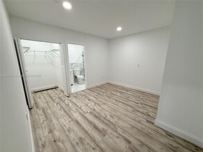 4345 Vicliff Rd in West Palm Beach, FL - Building Photo - Building Photo