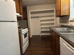 107 Sherwood Rd in Perry, GA - Building Photo - Building Photo