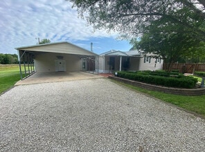 4933 Farm to Market Rd 2276 in Henderson, TX - Building Photo - Building Photo