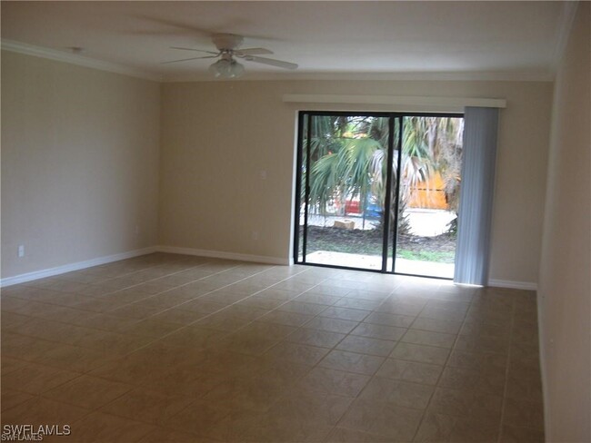 3715 Country Club Blvd in Cape Coral, FL - Building Photo - Building Photo