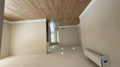 120 Linden Ave in Hempstead, NY - Building Photo - Building Photo