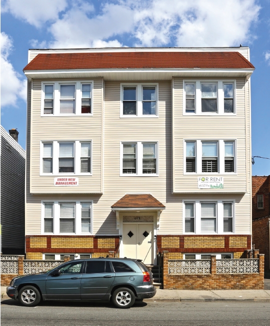 698 Grove St Apartments in Irvington, NJ - Foto de edificio