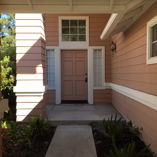 2305 Eastridge Loop in Chula Vista, CA - Building Photo - Building Photo