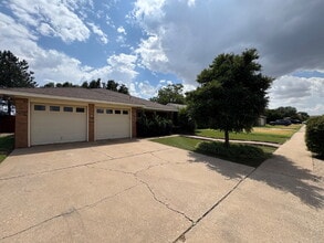 4907 62nd St in Lubbock, TX - Building Photo - Building Photo