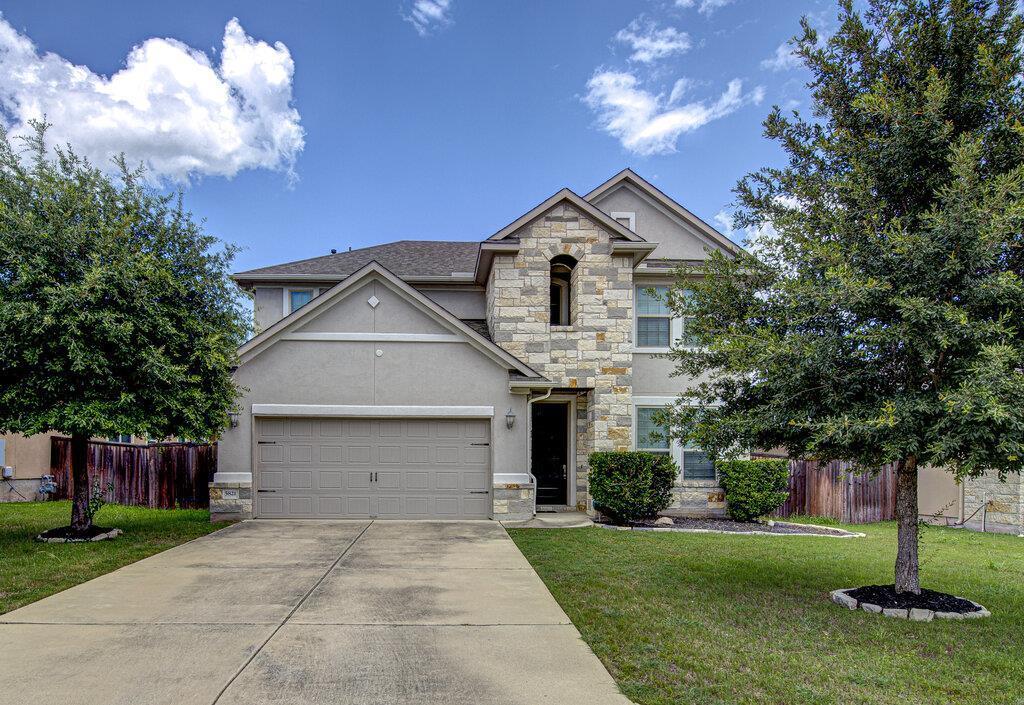 5821 Viejo Dr in Bee Cave, TX - Building Photo