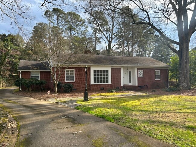 property at 12 Ridgewood Rd SW