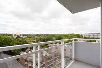 Hollyburn Court in Vancouver, BC - Building Photo - Building Photo