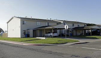 Villages At Treasure Island Apartments