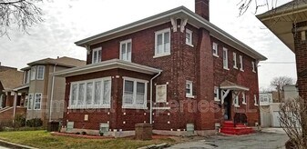 7432 S Oglesby Ave in Chicago, IL - Building Photo