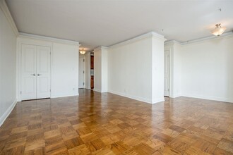500 Central Ave in Union City, NJ - Building Photo - Building Photo