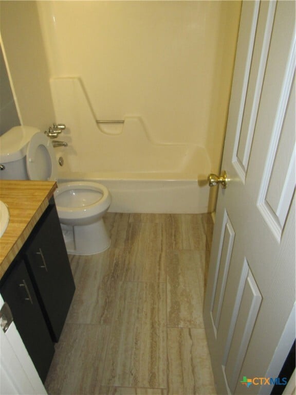 property at 1301 Quail Cir
