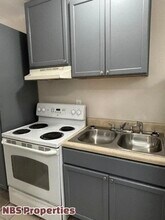 867 N Gallaher View Rd, Unit 108 in Knoxville, TN - Building Photo - Building Photo