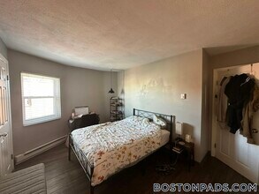 300 Meridian St in Boston, MA - Building Photo - Building Photo