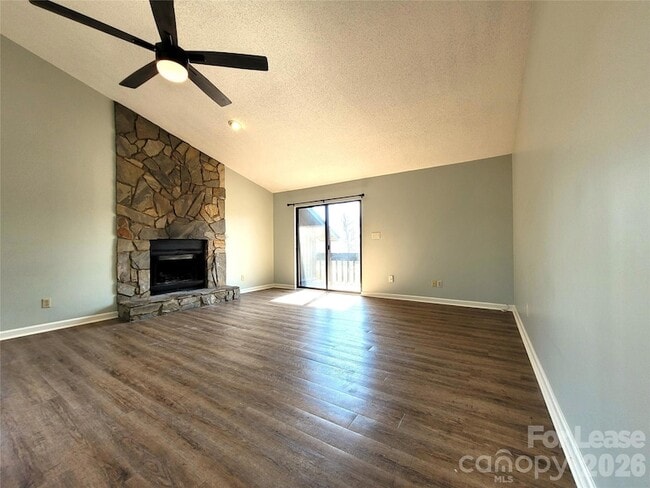 1021 Mallard Head Pl, Unit 1021 in Mooresville, NC - Foto de edificio - Building Photo