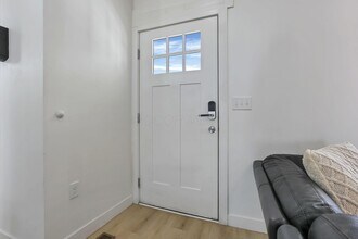 1466 Hamlet St in Columbus, OH - Building Photo - Building Photo