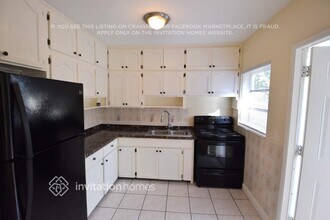 1100 NE 166th St in North Miami Beach, FL - Building Photo - Building Photo