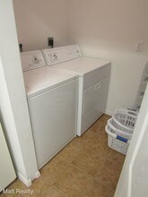 15550 Bellamar Cir in Ft. Myers, FL - Building Photo - Building Photo