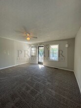 2225 S Home Ave in Independence, MO - Building Photo - Building Photo