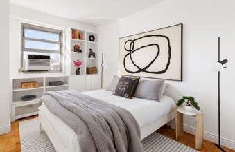 180 Adams St, Unit 102 in Newton, MA - Building Photo - Building Photo