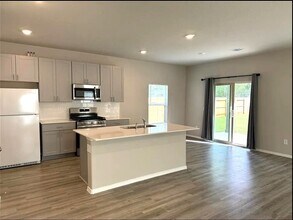 707 Long Cedar Dr in Conroe, TX - Building Photo - Building Photo