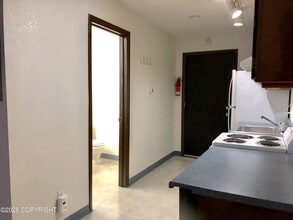 3400 Eureka St in Anchorage, AK - Building Photo - Building Photo